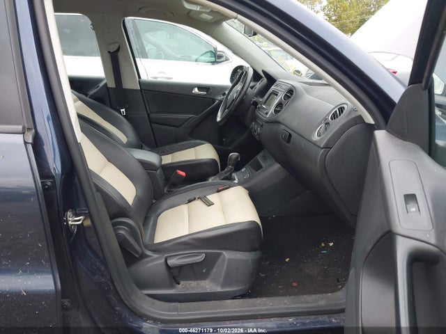 Продаж на аукціоні авто 2016 Volkswagen Tiguan S, vin: WVGBV7AXXGW590497, номер лоту: 46271179