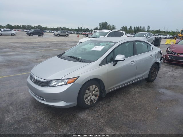 46271237 :رقم المزاد ، 19XFB2F56CE067510 vin ، 2012 Honda Civic Lx مزاد بيع