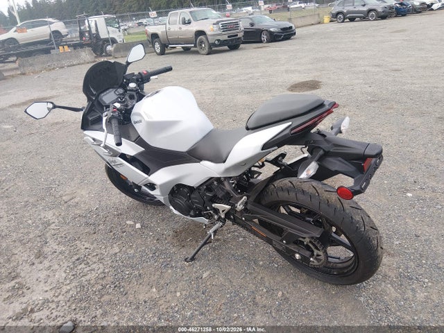 Kawasaki EX500 2024 ML5EXGG14RDA08016 Image 3