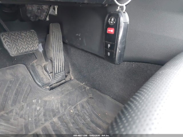 Toyota PRIUS XLE 2024 JTDACAAU3R3023738 Image 11
