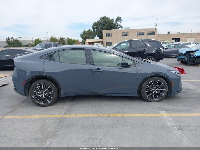 Toyota PRIUS XLE 2024 JTDACAAU3R3023738 Image 13