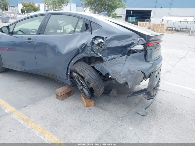 Toyota PRIUS XLE 2024 JTDACAAU3R3023738 Image 6