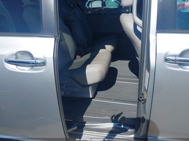 Продаж на аукціоні авто 2019 Toyota Sienna Xle Premium 8 Passenger, vin: 5TDYZ3DC7KS991860, номер лоту: 46271304