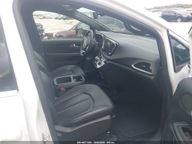 Продаж на аукціоні авто 2025 Chrysler Pacifica Select, vin: 2C4RC1BG4SR532360, номер лоту: 46271305
