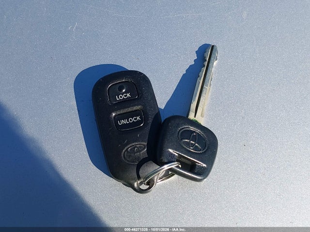 46271325 :رقم المزاد ، JTEGF21A720042647 vin ، 2002 Toyota Highlander V6 مزاد بيع