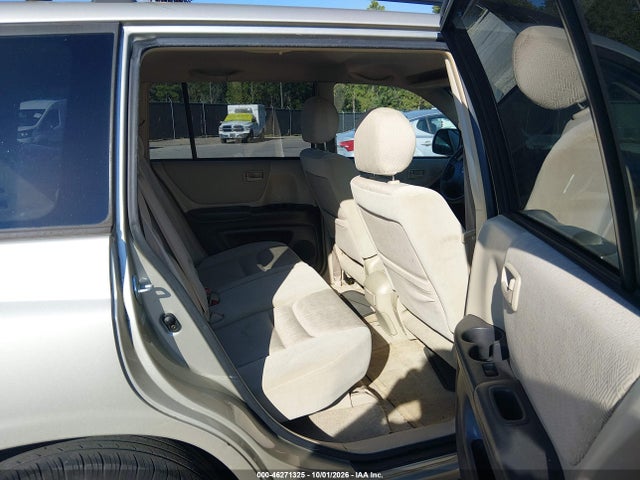 46271325 :رقم المزاد ، JTEGF21A720042647 vin ، 2002 Toyota Highlander V6 مزاد بيع