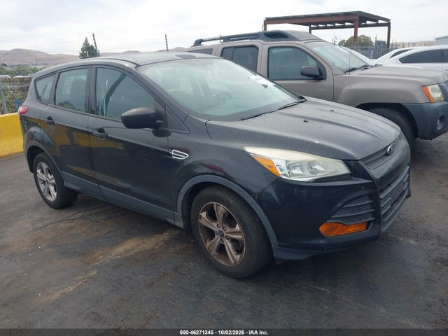 2015 Ford Escape S მანქანა იყიდება აუქციონზე, vin: 1FMCU0F75FUA36365, აუქციონის ნომერი: 46271345