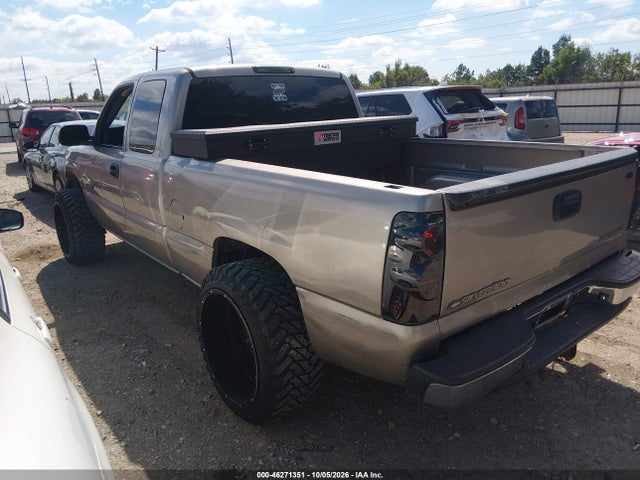 Aukcja sprzedaży 2001 Chevrolet Silverado 1500 Ls, vin: 2GCEC19V511242872, numer aukcji: 46271351