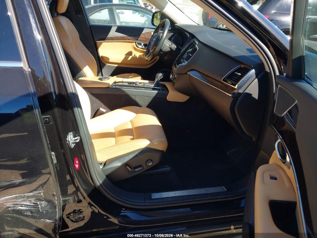 46271373 :رقم المزاد ، YV4A22PK3G1055562 vin ، 2016 Volvo Xc90 T6 Momentum مزاد بيع
