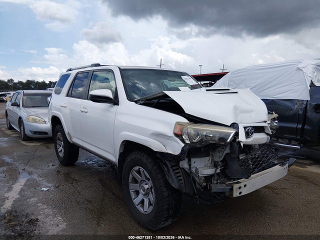 46271381 :رقم المزاد ، JTEBU5JR9E5170838 vin ، 2014 Toyota 4runner Trail مزاد بيع