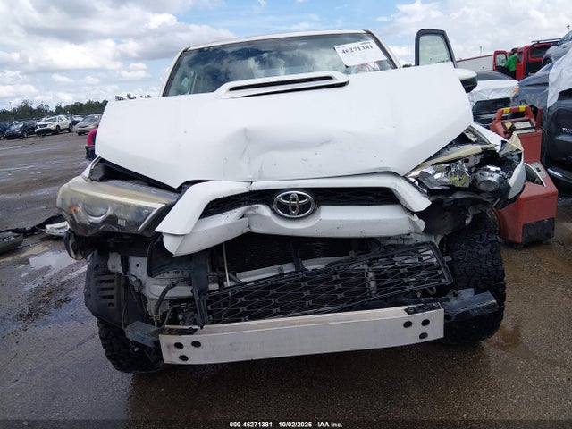 46271381 :رقم المزاد ، JTEBU5JR9E5170838 vin ، 2014 Toyota 4runner Trail مزاد بيع