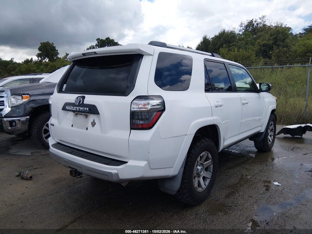 46271381 :رقم المزاد ، JTEBU5JR9E5170838 vin ، 2014 Toyota 4runner Trail مزاد بيع