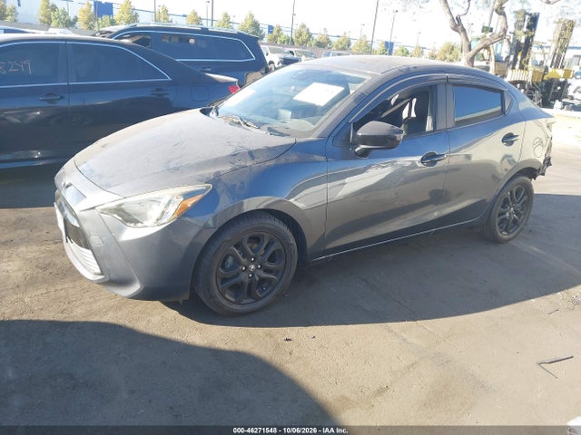 46271548 :رقم المزاد ، 3MYDLBYV1JY309439 vin ، 2018 Toyota Yaris Ia مزاد بيع