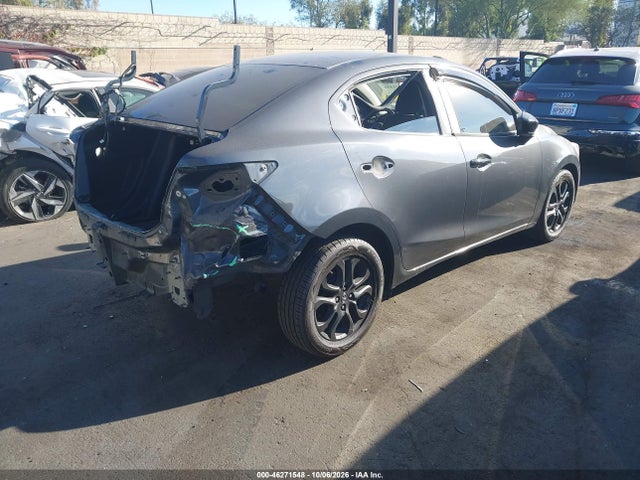 46271548 :رقم المزاد ، 3MYDLBYV1JY309439 vin ، 2018 Toyota Yaris Ia مزاد بيع