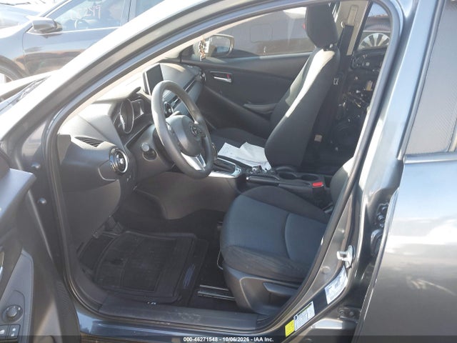 46271548 :رقم المزاد ، 3MYDLBYV1JY309439 vin ، 2018 Toyota Yaris Ia مزاد بيع