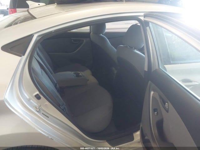 Продажа на аукционе авто 2016 Hyundai Elantra Se, vin: 5NPDH4AE1GH659374, номер лота: 46271571
