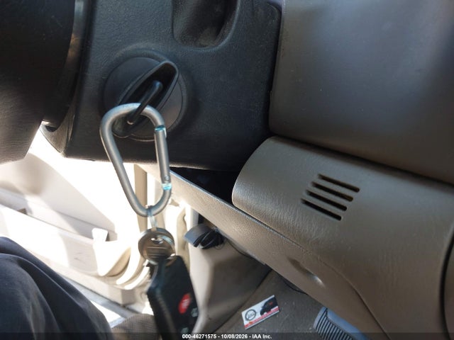 2002 Ford F-250 Lariat/xl/xlt მანქანა იყიდება აუქციონზე, vin: 1FTNX21L42EC74216, აუქციონის ნომერი: 46271575