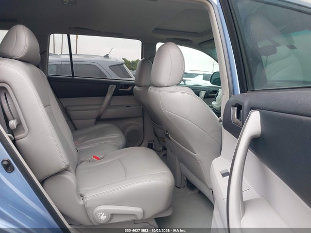 46271583 :رقم المزاد ، 5TDKK3EH7AS011739 vin ، 2010 Toyota Highlander Se V6 مزاد بيع