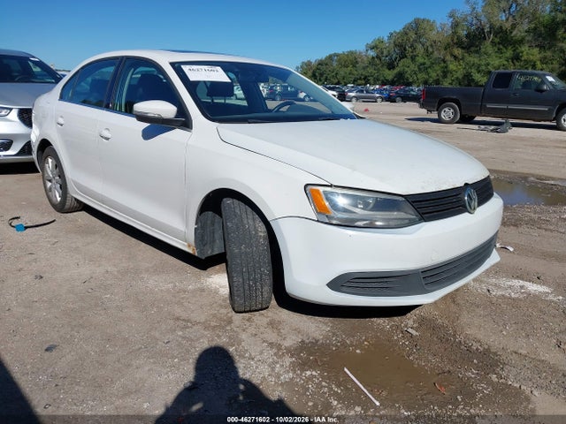 2013 Volkswagen Jetta 2.5l Se მანქანა იყიდება აუქციონზე, vin: 3VWDX7AJ6DM363948, აუქციონის ნომერი: 46271602