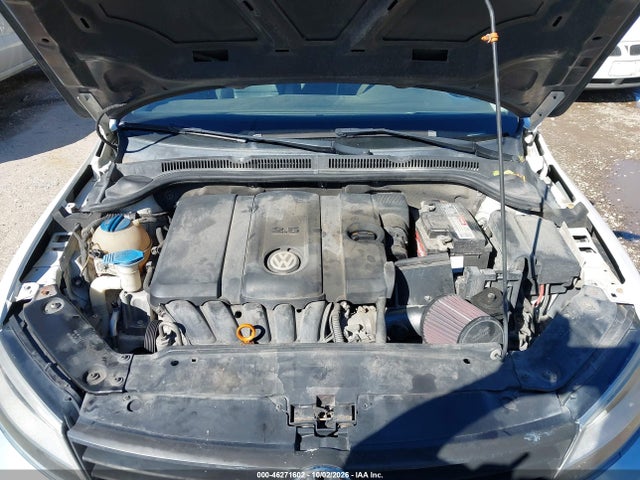 2013 Volkswagen Jetta 2.5l Se მანქანა იყიდება აუქციონზე, vin: 3VWDX7AJ6DM363948, აუქციონის ნომერი: 46271602