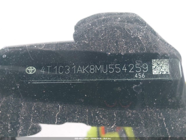46271607 :رقم المزاد ، 4T1C31AK8MU554259 vin ، 2021 Toyota Camry Le Hybrid مزاد بيع