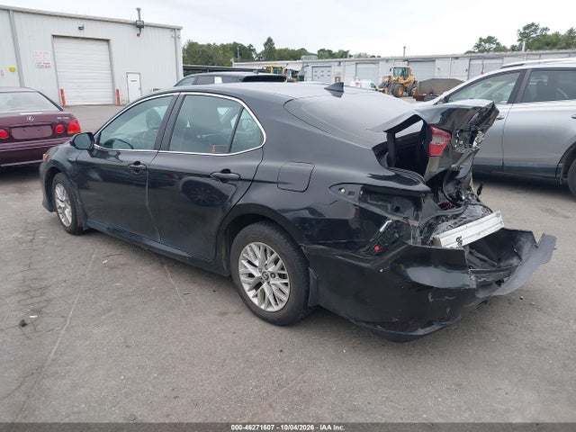 46271607 :رقم المزاد ، 4T1C31AK8MU554259 vin ، 2021 Toyota Camry Le Hybrid مزاد بيع