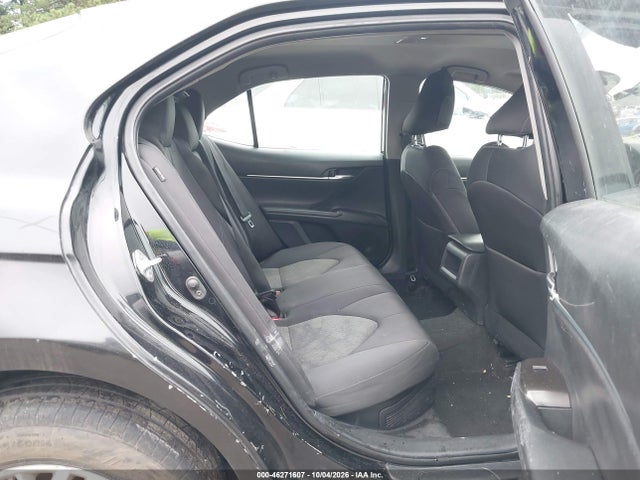 46271607 :رقم المزاد ، 4T1C31AK8MU554259 vin ، 2021 Toyota Camry Le Hybrid مزاد بيع