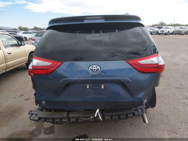 5TDYK3DC1FS654143 Toyota Sienna Xle 8 Passenger