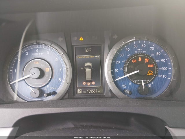 5TDYK3DC1FS654143 Toyota Sienna Xle 8 Passenger