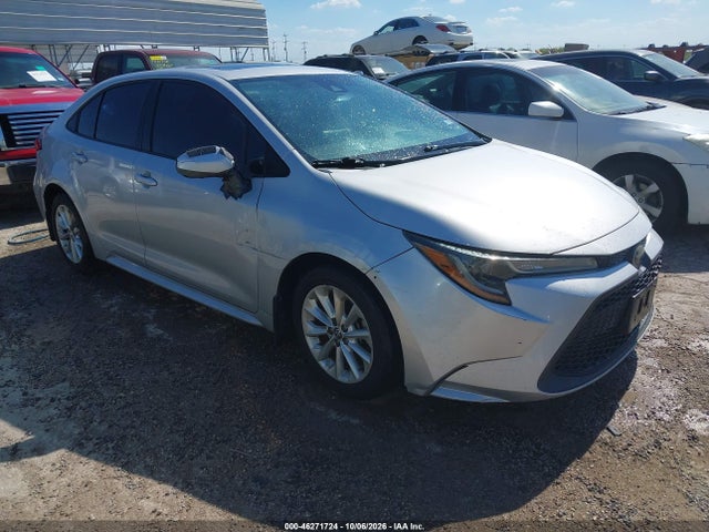 2020 Toyota Corolla Le მანქანა იყიდება აუქციონზე, vin: 5YFHPRAE1LP033922, აუქციონის ნომერი: 46271724