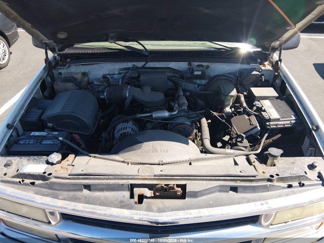 46271740 :رقم المزاد ، 3GNEC16R2XG198263 vin ، 1999 Chevrolet Suburban 1500 Lt مزاد بيع