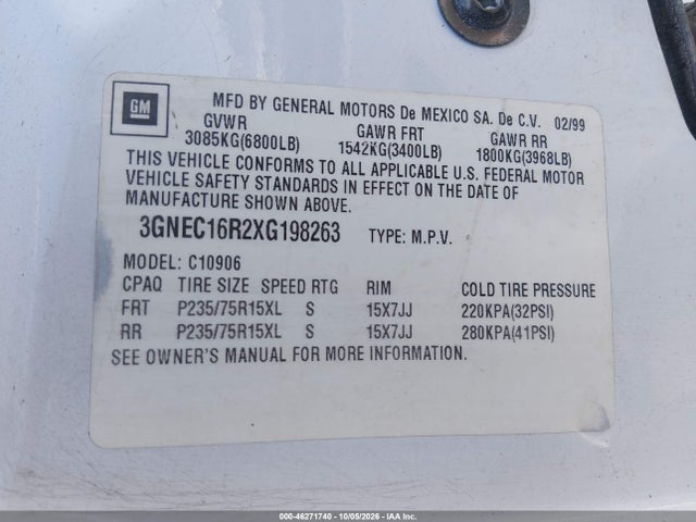 46271740 :رقم المزاد ، 3GNEC16R2XG198263 vin ، 1999 Chevrolet Suburban 1500 Lt مزاد بيع