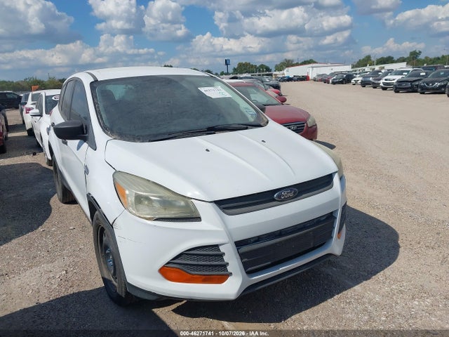 46271741 :رقم المزاد ، 1FMCU0F72FUA77794 vin ، 2015 Ford Escape S مزاد بيع