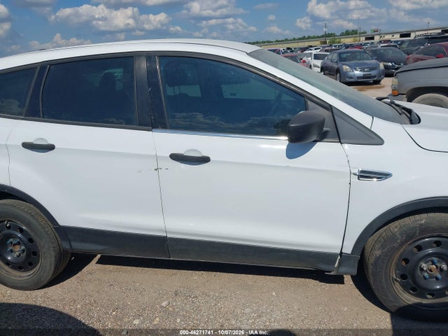 Продаж на аукціоні авто 2015 Ford Escape S, vin: 1FMCU0F72FUA77794, номер лоту: 46271741