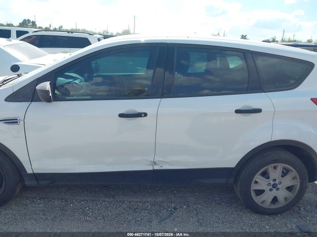 Продаж на аукціоні авто 2015 Ford Escape S, vin: 1FMCU0F72FUA77794, номер лоту: 46271741