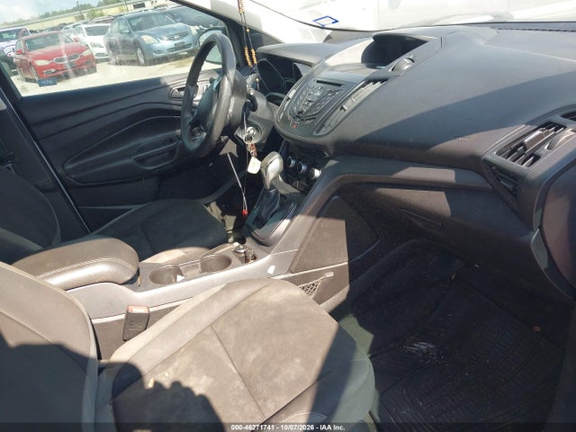 Продаж на аукціоні авто 2015 Ford Escape S, vin: 1FMCU0F72FUA77794, номер лоту: 46271741