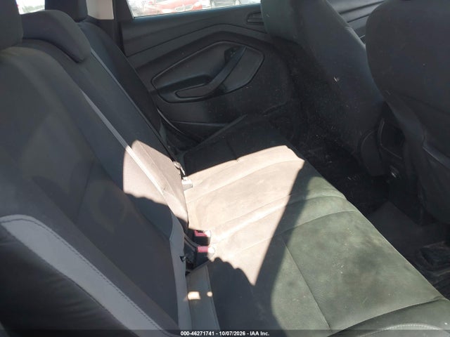 Продаж на аукціоні авто 2015 Ford Escape S, vin: 1FMCU0F72FUA77794, номер лоту: 46271741