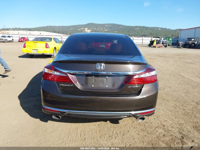 46271935 :رقم المزاد ، 1HGCR2F57HA172261 vin ، 2017 Honda Accord Sport مزاد بيع