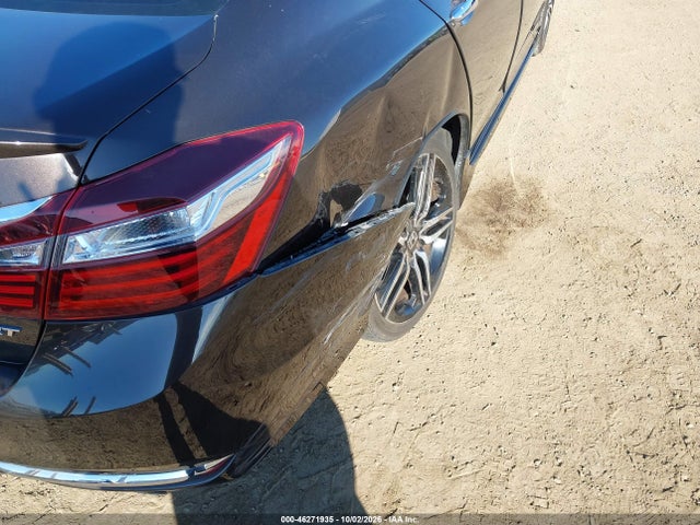 46271935 :رقم المزاد ، 1HGCR2F57HA172261 vin ، 2017 Honda Accord Sport مزاد بيع