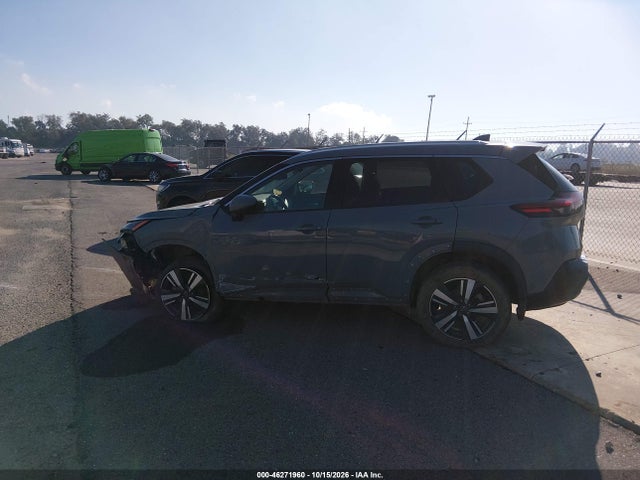 46271960 :رقم المزاد ، 5N1BT3CB4PC935010 vin ، 2023 Nissan Rogue Sl Intelligent Awd مزاد بيع