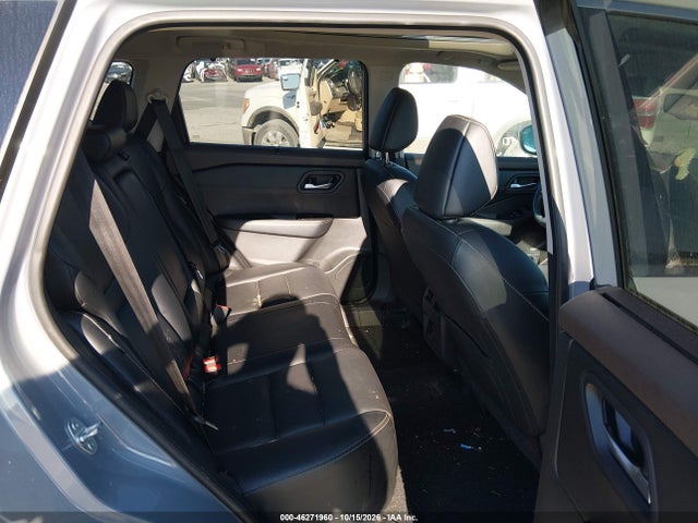 46271960 :رقم المزاد ، 5N1BT3CB4PC935010 vin ، 2023 Nissan Rogue Sl Intelligent Awd مزاد بيع