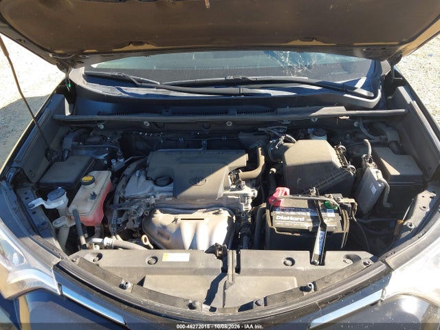 46272015 :رقم المزاد ، 2T3ZFREV1JW451501 vin ، 2018 Toyota Rav4 Le مزاد بيع