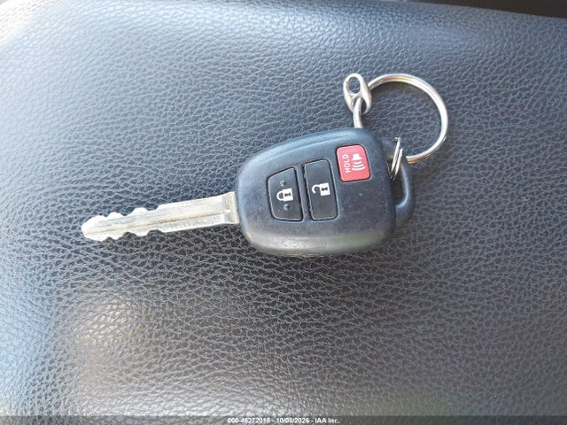 46272015 :رقم المزاد ، 2T3ZFREV1JW451501 vin ، 2018 Toyota Rav4 Le مزاد بيع