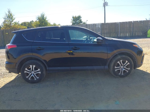 46272015 :رقم المزاد ، 2T3ZFREV1JW451501 vin ، 2018 Toyota Rav4 Le مزاد بيع