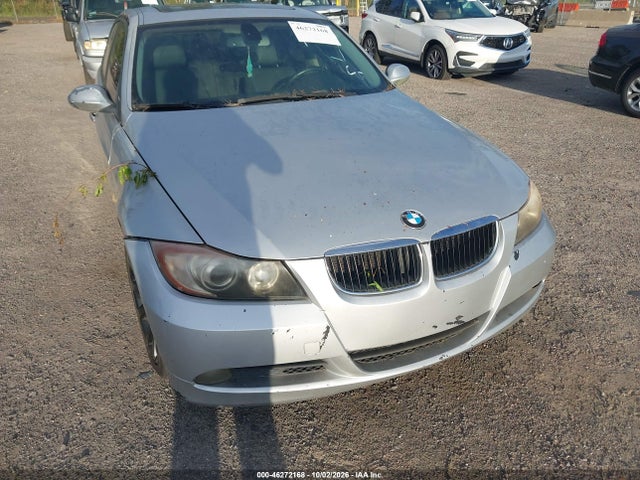 2007 Bmw 328i მანქანა იყიდება აუქციონზე, vin: WBAVA37517NL10836, აუქციონის ნომერი: 46272168