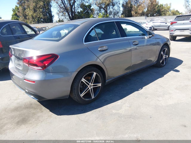 46272169 :رقم المزاد ، WDD3G4EB5KW007221 vin ، 2019 Mercedes-benz A 220 مزاد بيع