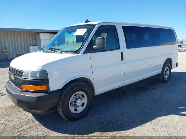 Aukcja sprzedaży 2020 Chevrolet Express Passenger Rwd 3500 Extended Wheelbase Ls, vin: 1GAZGNFGXL1116138, numer aukcji: 46272258