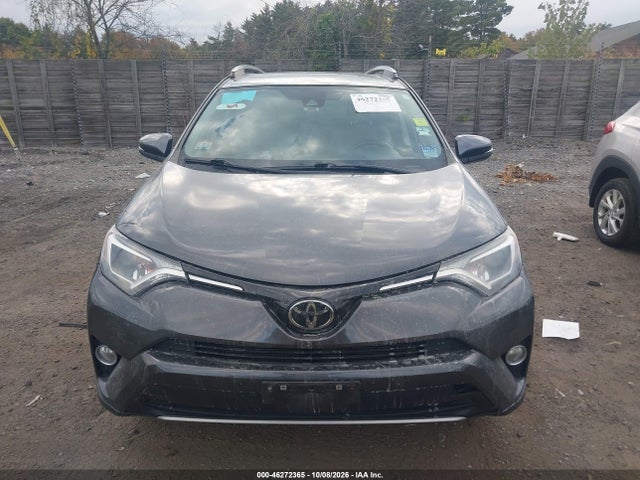 46272365 :رقم المزاد ، 2T3RFREV3JW838678 vin ، 2018 Toyota Rav4 Xle مزاد بيع