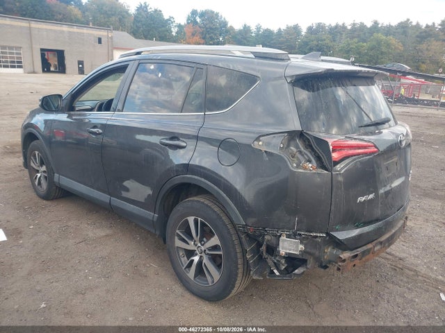 46272365 :رقم المزاد ، 2T3RFREV3JW838678 vin ، 2018 Toyota Rav4 Xle مزاد بيع
