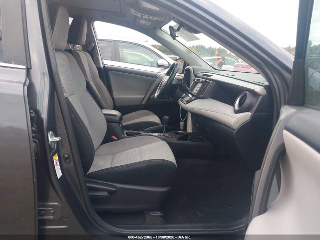 46272365 :رقم المزاد ، 2T3RFREV3JW838678 vin ، 2018 Toyota Rav4 Xle مزاد بيع
